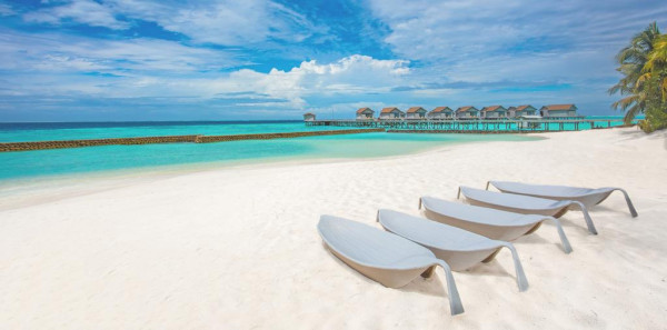Centara Ras Fushi Resort &amp; Spa