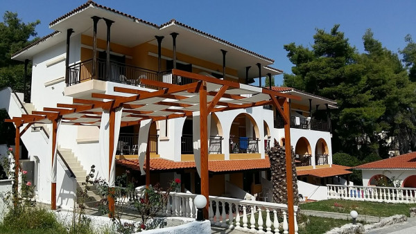 Hotel Kassandra Bay Village